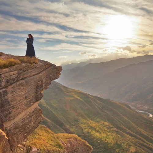 Выше облаков на 3760 метров на гору Шалбуздаг: треккинг налегке с проживанием в гостинице