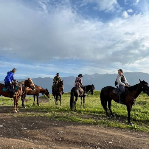 Верхом и на джипах по Чеченской Республике только для вашей компании