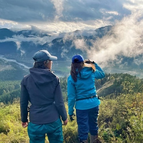 По цветущему Алтаю верхом: конный тур с проживанием на базе (всё включено)