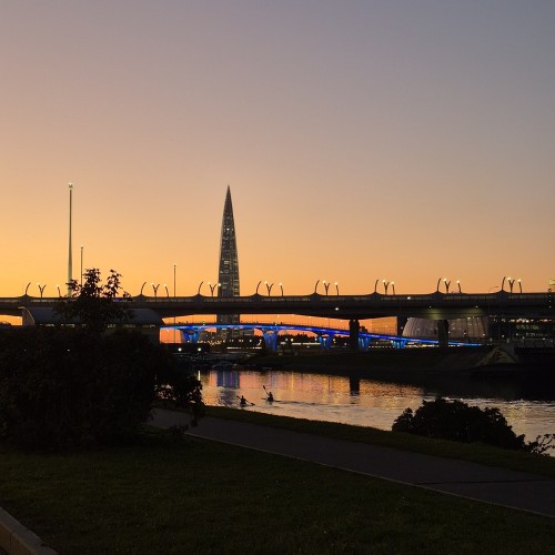 Новый облик Петербурга: от «Лахта-центра» до копии корабля петровского времени