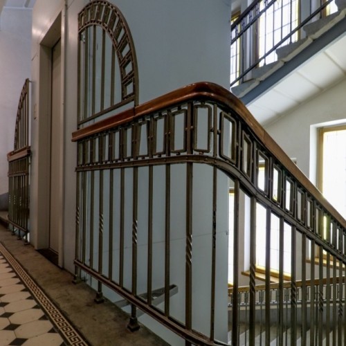 Толстовский дом снаружи и внутри