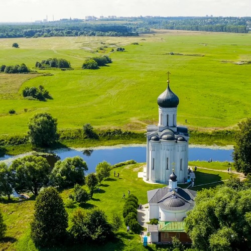 На внедорожнике во Владимир и Суздаль вместе с историком: индивидуальная поездка