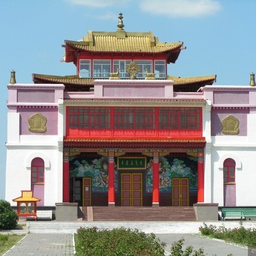 Тур-погружение в культуру Калмыкии: от степных легенд до буддийских святынь