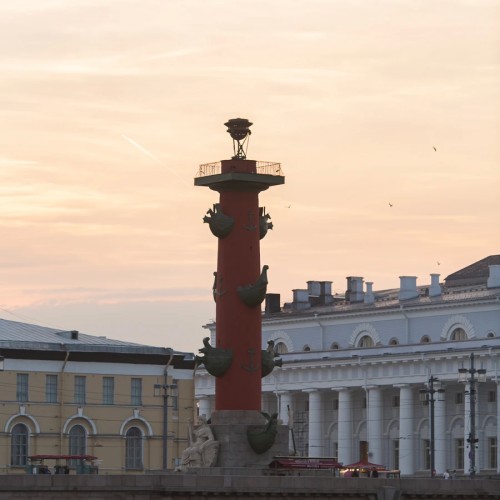 Полуденный выстрел у Петропавловской крепости