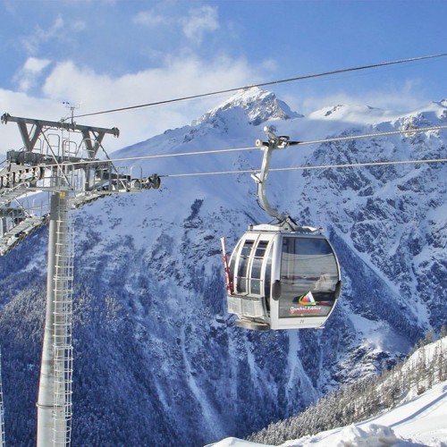 Приключение в горах Домбая и Архыза в мини-группе: прогулки, джипинг, катание верхом