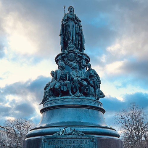 Всемогущий Невский проспект