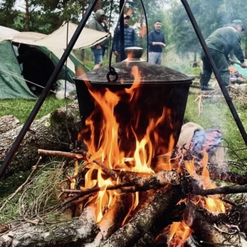 На катамаранах по Юрюзани: сплав «всё включено» с баней и проживанием в домиках