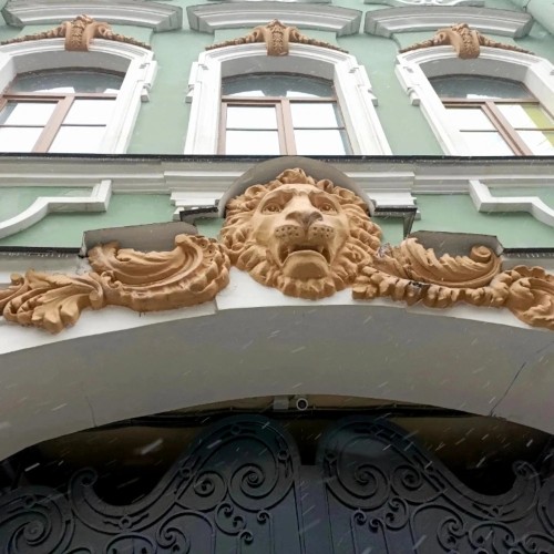 Аристократический квартал Петербурга на Большой Морской