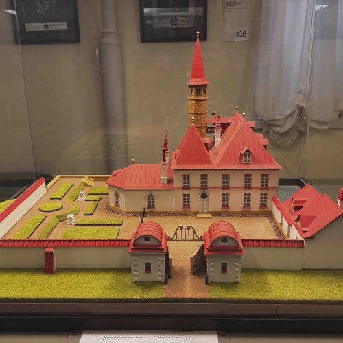 Групповая экскурсия в Гатчину: по следам русского Гамлета