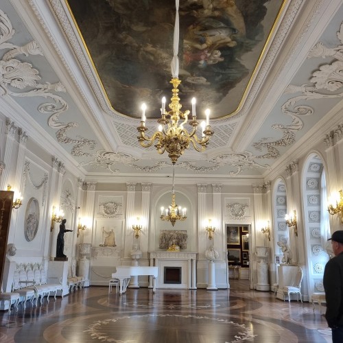 Гатчина: жизнь и любовь сквозь столетия