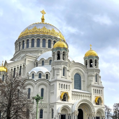 Петергоф и Кронштадт: от блеска и величия до подвига и славы