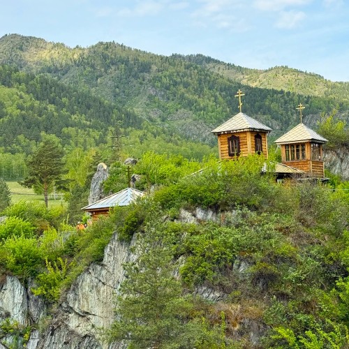 Путешествие по долине реки Катунь — из Горно-Алтайска