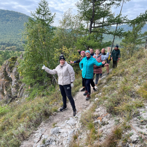 Активные выходные в Хакасии: сплав по Белому Июсу, треккинг по Тогыз-Аз, баня