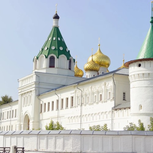 Ипатьевский монастырь в Костроме: от основания до наших дней