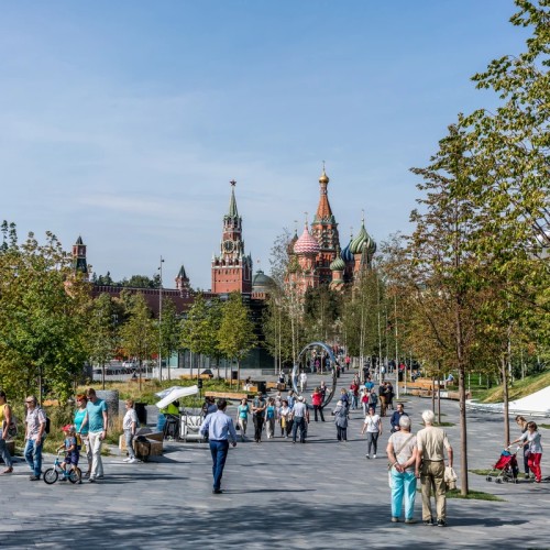 Групповая прогулка по парку «Зарядье» + аттракцион «Полёты над Москвой»