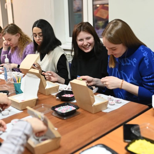 Мастер-класс «Шоколадные конфеты ручной работы» (в группе)