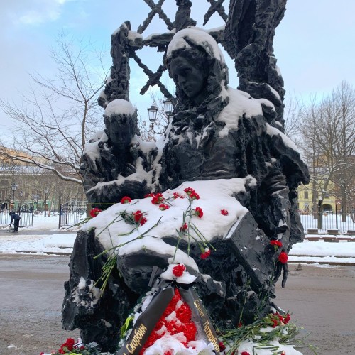 Мемориальные места блокадного Ленинграда + Пискарёвское кладбище