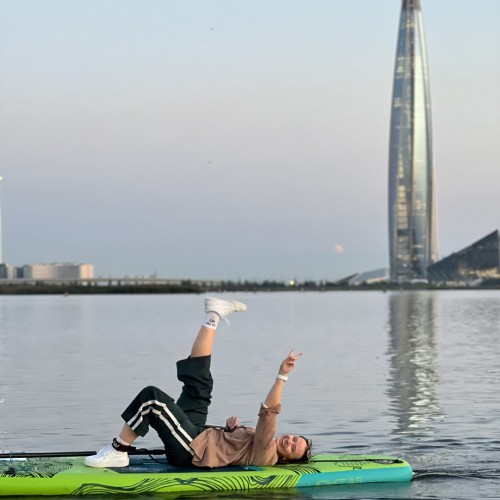 Закат на сапбордах на Лахтинском Разливе в Петербурге