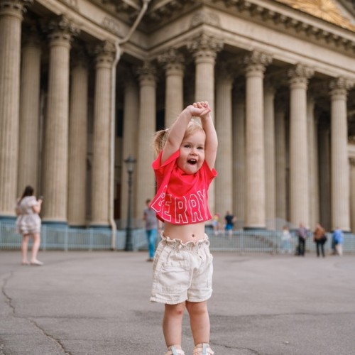 Петра творения за выходные из Москвы: Северная столица, Кронштадт, Петергоф