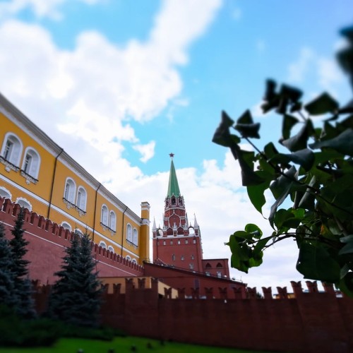 О чём молчат стены и башни Кремля (в мини-группе)