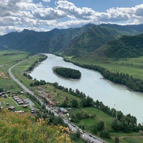Затаив дыхание: тур по захватывающим алтайским достопримечательностям