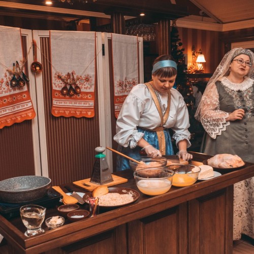 Выходные по-купечески с мастер-классами, светским приёмом и чаем из самовара: из Москвы в Торжок