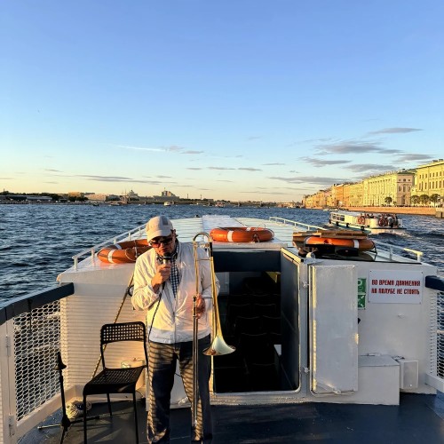 Прогулка с аудиогидом на теплоходе «5 островов Петербурга»