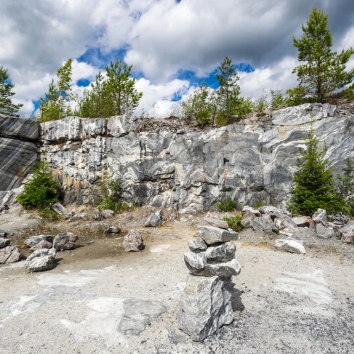 Знакомство с Карелией: хаски, олени, водопады и горный парк «Рускеала» (в группе)