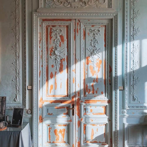 Петербургская история на лестнице дома Бака: от парадной до коммуналки