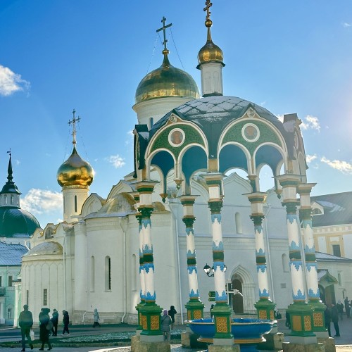 Фотопрогулка в Свято-Троицкой Сергиевой лавре