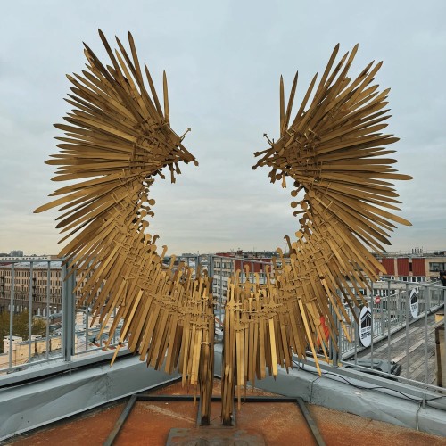 Петербург 4 в 1: дворы, парадные, коммуналки и крыша