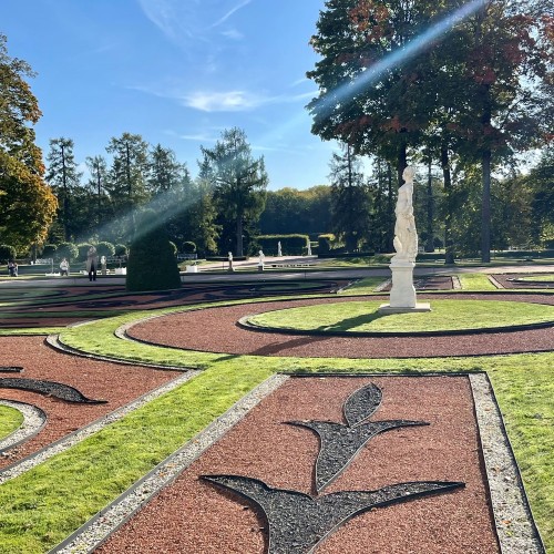 В Екатерининский и Александровский дворцы и парки (в группе)