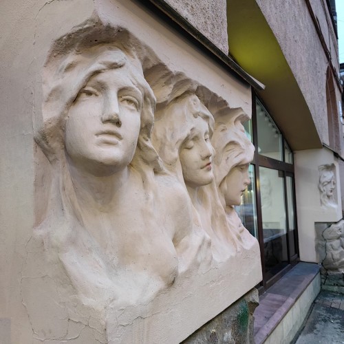 Деньги в большом городе