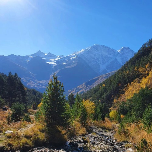 Лёгкий треккинг в Приэльбрусье с проживанием в гостинице