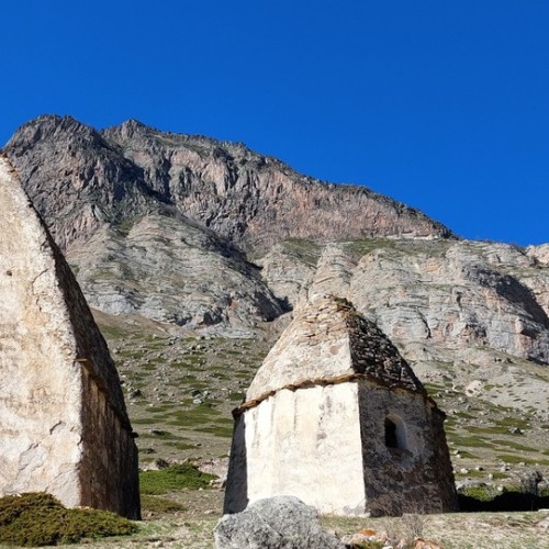 Треккинг в Чегемском ущелье без рюкзаков с проживанием в гостевом доме (всё включено)