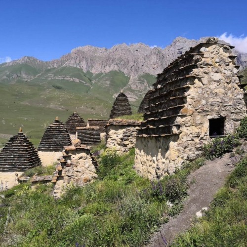 Прогулки по ущельям Северной Осетии и Владикавказу