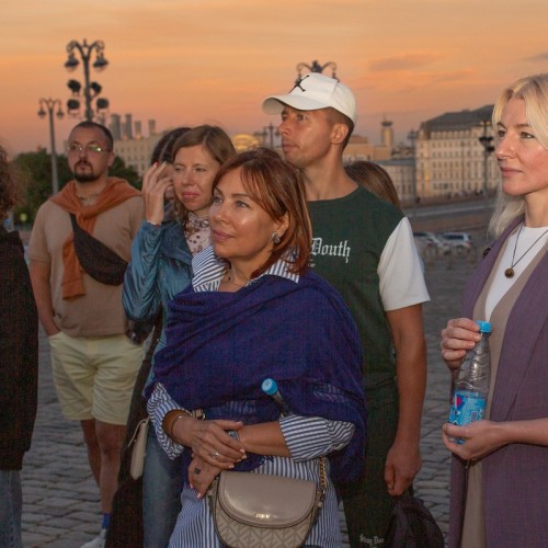 Таинственная Москва: панорамная экскурсия с гаданием и чаем