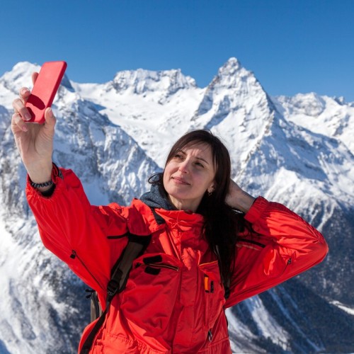 Небольшой компанией по Домбаю: от пещер до вершин и озёр