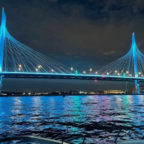 Дневная прогулка по рекам и каналам Петербурга