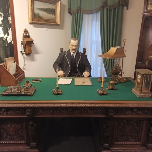 Комендантский дом: наглядная история Петербурга