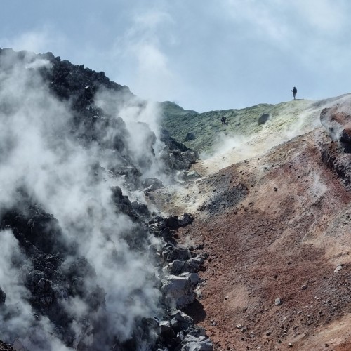 Домашние вулканы Камчатки: восхождения на Авачинский вулкан и гору Верблюд