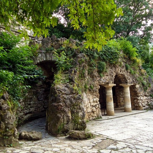 Отдых на водах: спа-тур на Кавказ с купанием в термах и отелем 4*. Домбай, Эльбрус и города КМВ