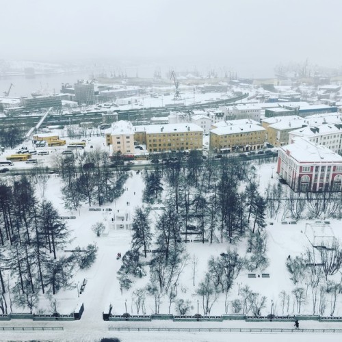 Арктический город-порт. Весь Мурманск за один день