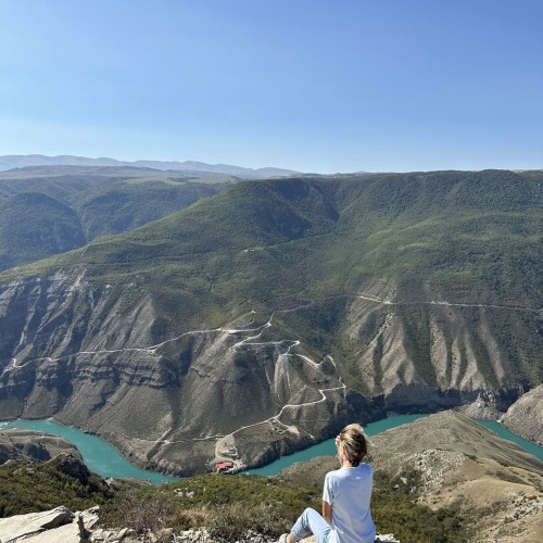 Ни в чём себе не отказывать в Дагестане: джип-путешествие по знаковым локациям