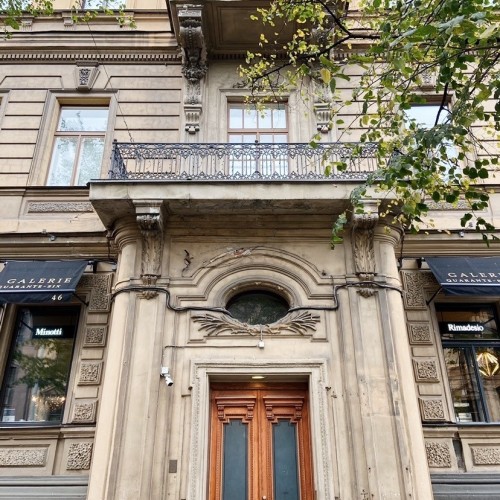 Петербург с французским акцентом