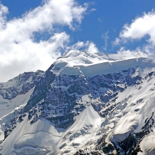 Перезагрузка в Безенги с проживанием в палатках: треккинг к ледникам, водопадам и диким турам