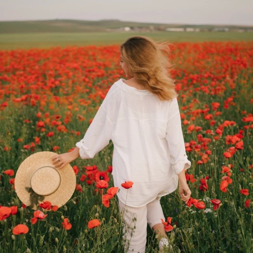 Экспресс-тур в Астрахань: цветущие маковые поля, озеро Баскунчак и песчаный бархан Большой брат