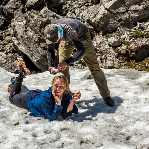 Джип-тур на Итуруп и Шикотан в мини-группе: неизведанные места, релакс в термах и гастрономия