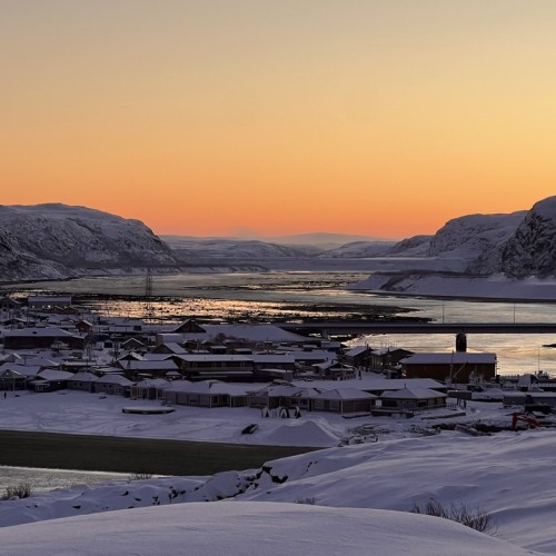 Индивидуальный джип-выезд по Кольскому с поисками китов, знакомством с саамами и катанием на оленях