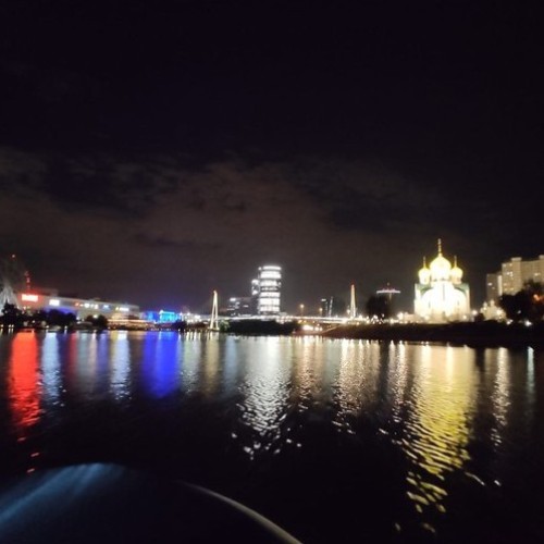 По Москве-реке на моторной лодке!